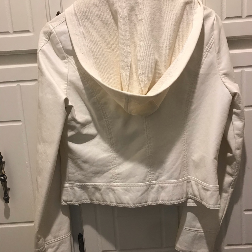 Jacket - Picture 4 of 4
